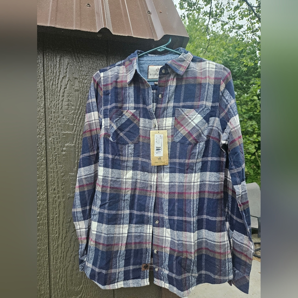 Women's Legendary Whitetails Blue Plaid Flannel Shirt